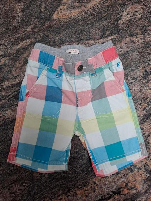 Mt 86 Veelkleurige geruite short, Kinderen en Baby's, Babykleding | Maat 86, Gebruikt, Jongetje, Broekje, Ophalen of Verzenden