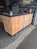 Buiten bar op wielen., Ophalen