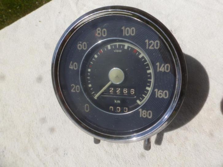 MERCEDES W186 /300 ADENAUER: 180 km/h snelheidsmeter: VDO, Auto-onderdelen, Dashboard en Schakelaars, Gebruikt, Ophalen of Verzenden