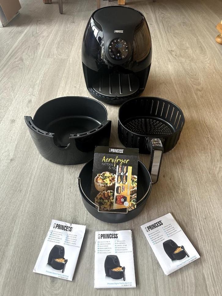 AIRFRYER PRINCESS Digital Family XXL 5,2L - 1,5 kg nieuw-35€, Elektronische apparatuur, Airfryers, Nieuw, Airfryer XXL, 1500 gram of meer