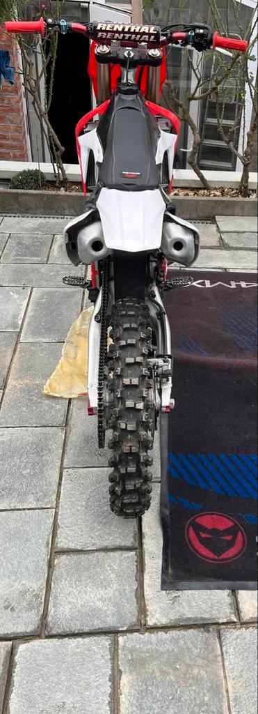 HONDA CRF 250 R, Fietsen en Brommers, Brommers | Crossbrommers, Zo goed als nieuw, Honda, Ophalen