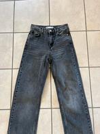 Grijs/zwarte Zara broek Meisjes, Kleding | Dames, Ophalen, Zo goed als nieuw, W30 - W32 (confectie 38/40), Grijs