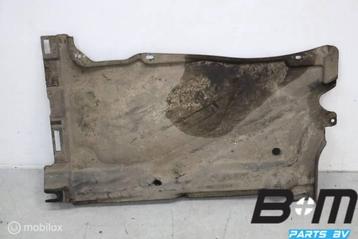 Bodembeschermplaat linksachter Audi A6 4G Avant 4G0825215E beschikbaar voor biedingen