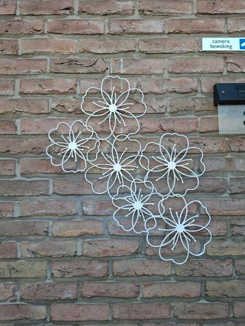 Tuinwantdecoratie!  beschikbaar voor biedingen