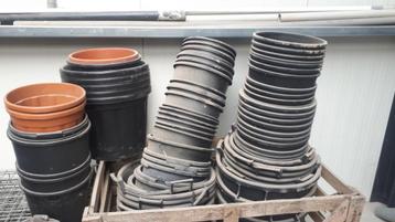 Plantenpotten - meerdere afmetingen beschikbaar voor biedingen