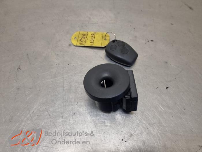 Boîtier clé d'un Fiat Talento, Autos : Pièces & Accessoires, Autres pièces automobiles, Fiat, Utilisé, 3 mois de garantie, Enlèvement ou Envoi