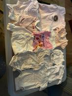 Vêtements bébé fille taille 1 mois à vendre, Comme neuf