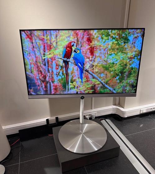 Loewe Connect 48 UHD met floor stand, Audio, Tv en Foto, Televisie-accessoires, Zo goed als nieuw, Ophalen