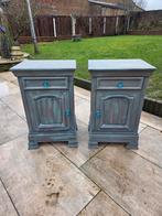 2 superbes tables de nuit,  vintage.  Shaby chique style, Maison & Meubles, Chambre à coucher | Tables de chevet, Enlèvement