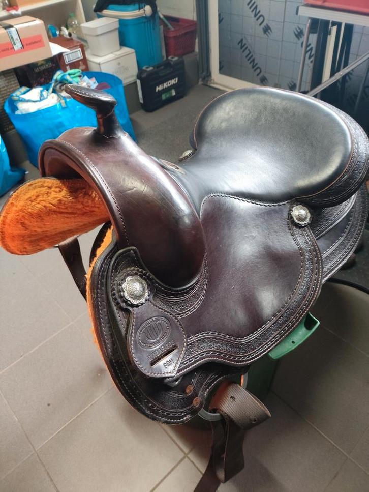 Westwood roundskirt FQH, Verzamelen, Automaten | Overige, Ophalen