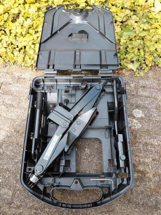 Krikset met krik en sleepoog - Bowden Sas 805077, Auto diversen, Krikken, Schaarkrik, Ophalen of Verzenden