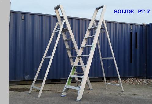 Industriele Trapladders 4-12 MetRevisie, Solide Petry Altrex, Doe-het-zelf en Bouw, Ladders en Trappen, Zo goed als nieuw, Trap