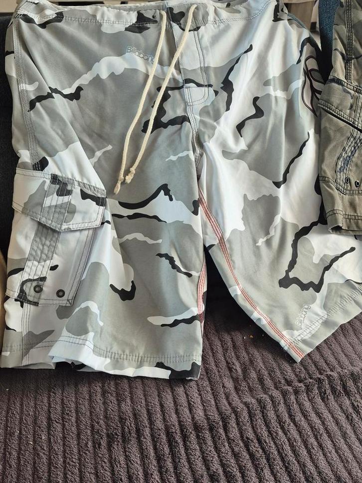 Skatebroeken maat 36/ L zo goed als nieuw., Kleding | Heren, Broeken en Pantalons, Zo goed als nieuw, Ophalen