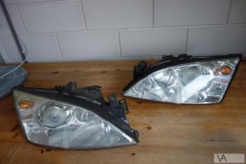 Koplamp xenon links Ford Mondeo 2000 - 2007 €50 module €50 beschikbaar voor biedingen