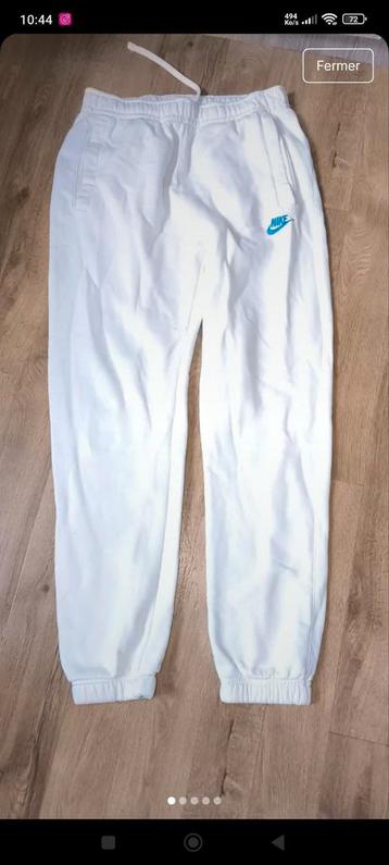 Nike S joggingbroek  beschikbaar voor biedingen
