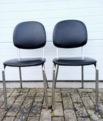 2 Vintage stoelen chroom zwart kunstleder, Huis en Inrichting, Stoelen, Twee, Gebruikt, Vintage, Metaal
