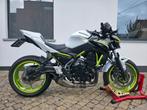 Kawasaki Z650 - 2021 - Akrapovic - Gekeurd - Topconditie, Motoren, Motoren | Kawasaki, 2 cilinders, Sportuitlaat, Bedrijf, 650 cc