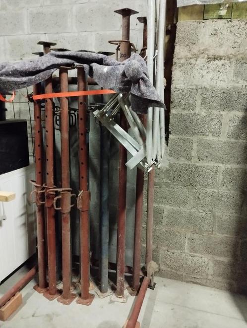 Schoren - stutten - stations - BOUW, Doe-het-zelf en Bouw, Metalen, Gebruikt, Ophalen