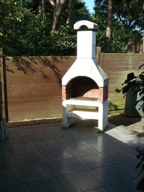 STENEN BARBEQUE  DEMONTEERBAAR, Tuin en Terras, Houtskoolbarbecues, Gebruikt, Ophalen