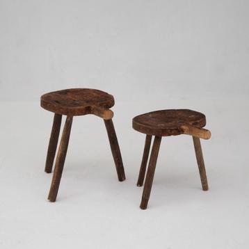 Rustic Antique Wooden Stools beschikbaar voor biedingen