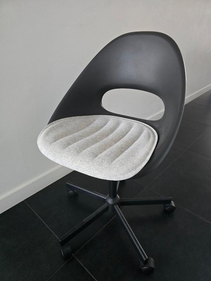 Chaise de bureau ELDBERGET/MALSKÄR d'Ikea, Maison & Meubles, Chaises de bureau, Comme neuf, Chaise de bureau, Noir, Enlèvement