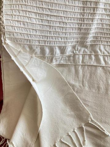 Plaid of bedsprei handgemaakt in Marokko beschikbaar voor biedingen
