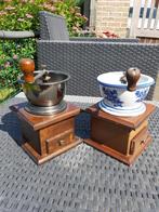 2 oude koffiemolens, Antiek en Kunst, Ophalen