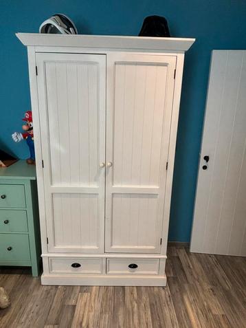 Kast maison du monde beschikbaar voor biedingen