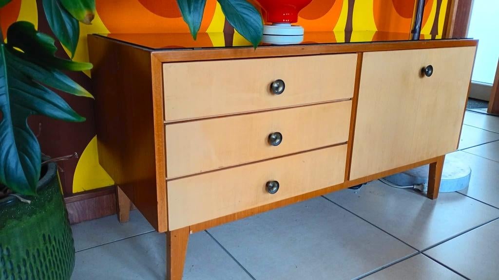 Meuble bas vintage (Seventies), Ophalen