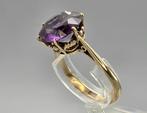 Gouden Vintage ring met edelsteen paarse saffier. 2025/638., Verzenden, Paars, Zo goed als nieuw, 17 tot 18