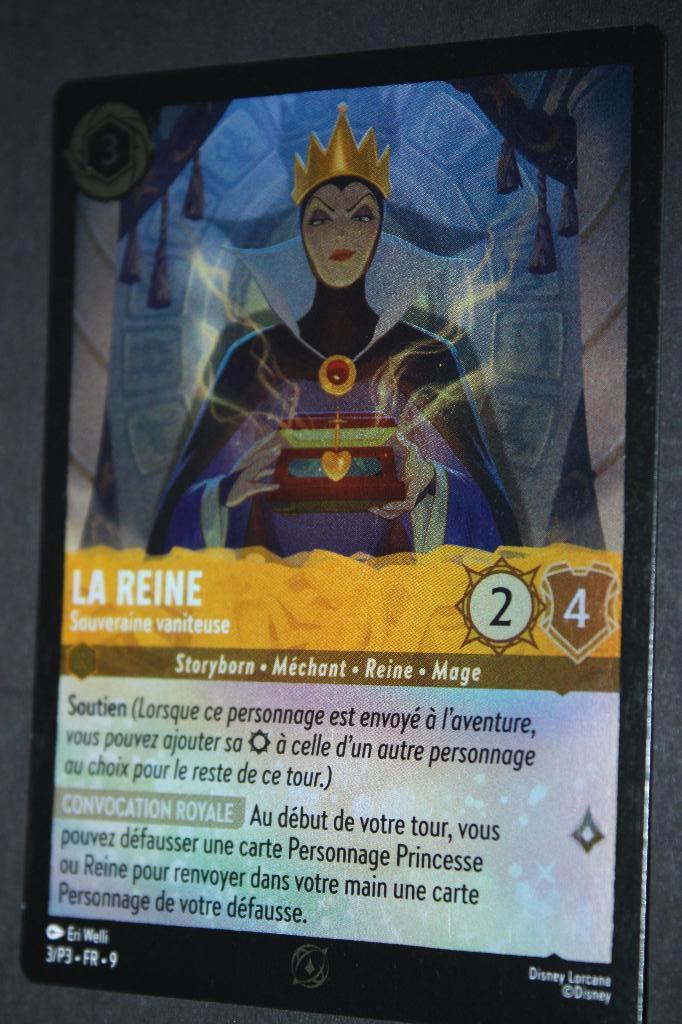Disney Lorcana La Reine Souveraine Vaniteuse 3/P3-FR-9 foil, Verzamelen, Disney, Nieuw, Overige typen, Overige figuren, Ophalen of Verzenden