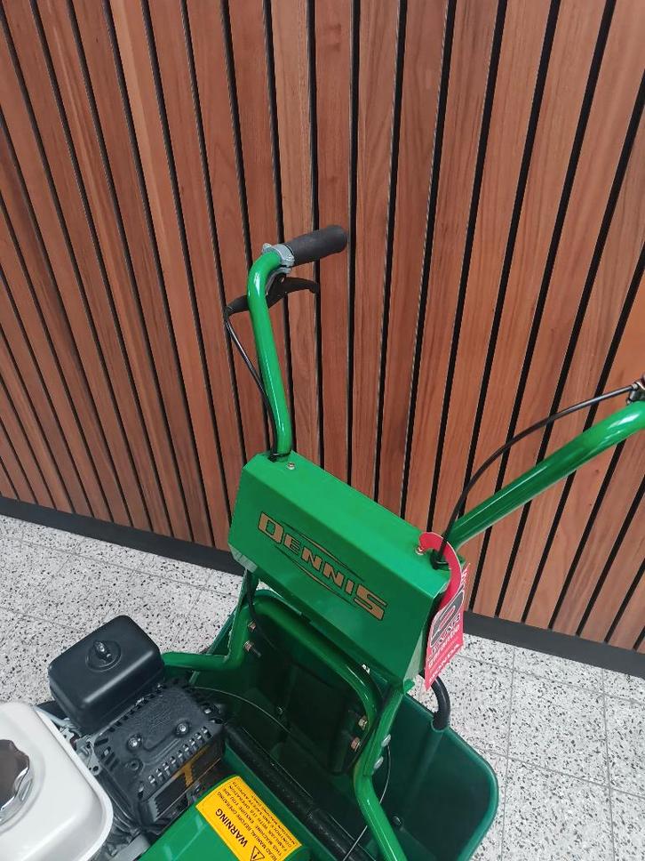 Tondeuse à gazon Dennis Cage, Jardin & Terrasse, Tondeuses à gazon, Neuf, Tondeuses à gazon à essence, 50 cm ou plus, Tondeuse à cylindre