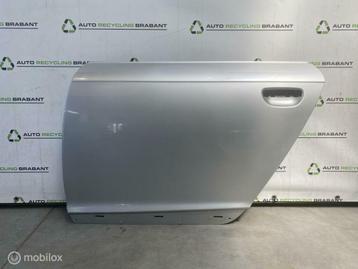Portier Achter Links AUDI A4 AVANT B9 ORIGINEEL 8E0833051J beschikbaar voor biedingen