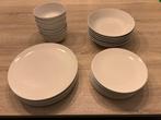 Volledig servies, Huis en Inrichting, Keuken | Servies, Ophalen, Gebruikt, Effen, Compleet servies