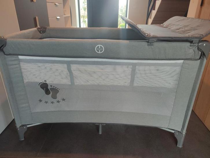 Reisbedje kind, Kinderen en Baby's, Kinderkamer | Bedden, Zo goed als nieuw, Matras, Ophalen