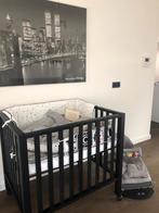 Zwart park met omrander en nestje, Ophalen, Zo goed als nieuw