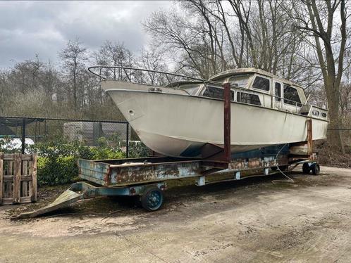 Te renoveren en in te richten motorboot., Watersport en Boten, Motorboten en Motorjachten, Gebruikt, Staal, 9 tot 12 meter, Diesel