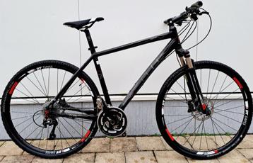 VTT CUBE 29" deore XT 30vitesses DT SWISS prix450€0489813734 beschikbaar voor biedingen