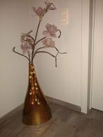 Decoratieve vaas mét kunstbloemen, Huis en Inrichting, Woonaccessoires | Vazen, Ophalen, Overige kleuren, Aardewerk of Porselein