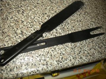 Allerlei keukeunhulpjes beschikbaar voor biedingen