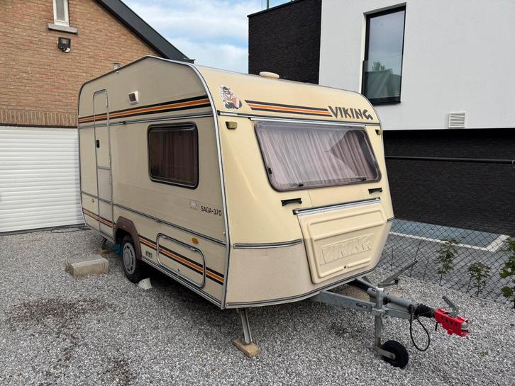3-persoonscaravan Viking Saga 370 te koop, Caravans en Kamperen, Caravans, Particulier, tot en met 3, 1000 - 1250 kg, Omvormbare zithoek
