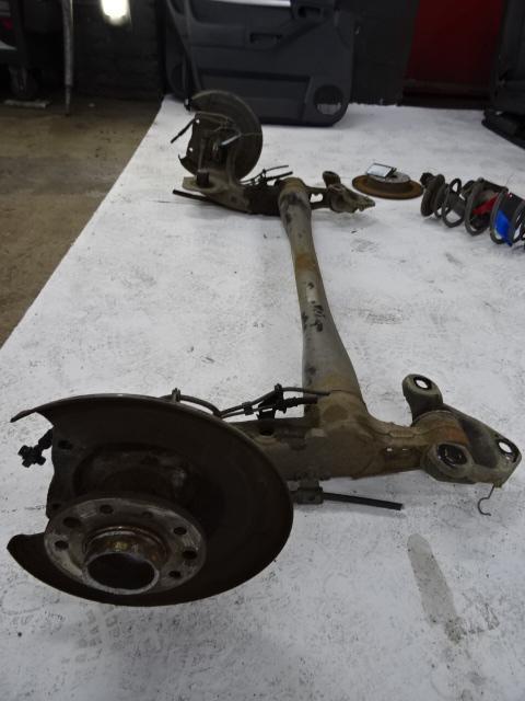 ACHTERAS Opel Meriva (01-2003/05-2010), Auto-onderdelen, Remmen en Aandrijving, Opel, Gebruikt