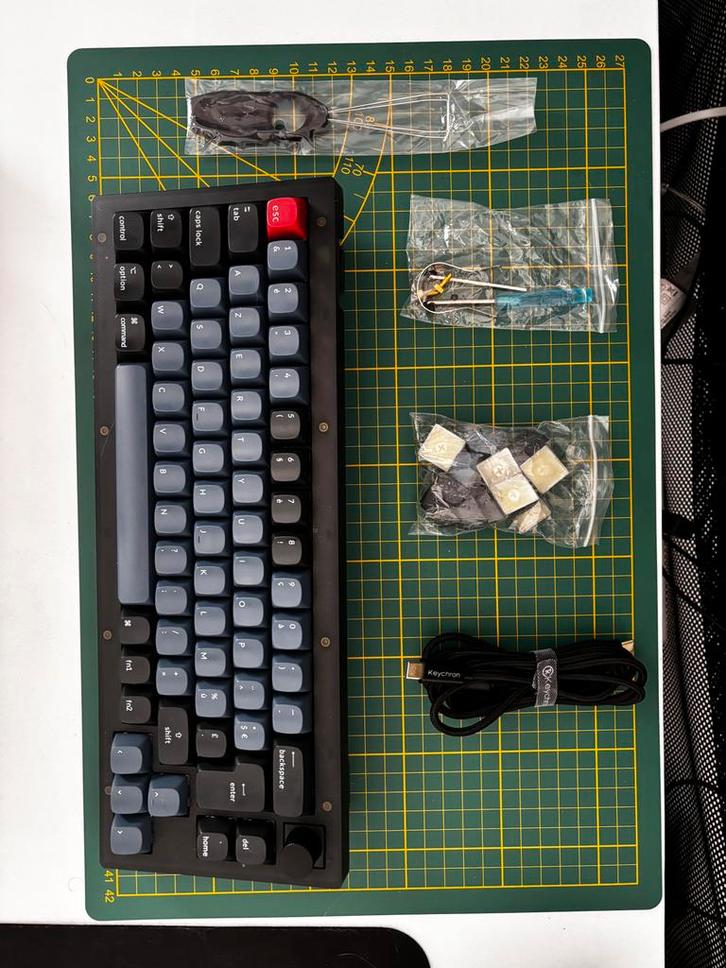 Keychron V2 Mechanical Keyboard - Zo goed als nieuw!, Computers en Software, Toetsenborden, Zo goed als nieuw, Azerty, Ophalen