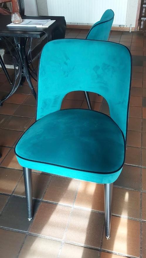 Goed zittende stoelen 30 stuks beschikbaar (ook tafels), Maison & Meubles, Chaises, Utilisé, Cinq, Six Chaises ou plus, Bleu, Enlèvement