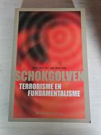 Terrorisme en fundamentalisme  Bart Pattyn/Jan Wouters, Livres, Politique & Société, Comme neuf, Enlèvement ou Envoi