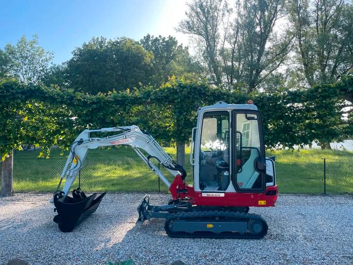 Takeuchi TB 225 Extra Minigraver / Mini Graver (bj 2025), Zakelijke goederen, Machines en Bouw | Kranen en Graafmachines, Graafmachine