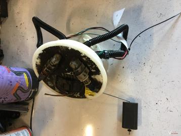 Ford Focus 1.6 2002 Benzinepomp beschikbaar voor biedingen