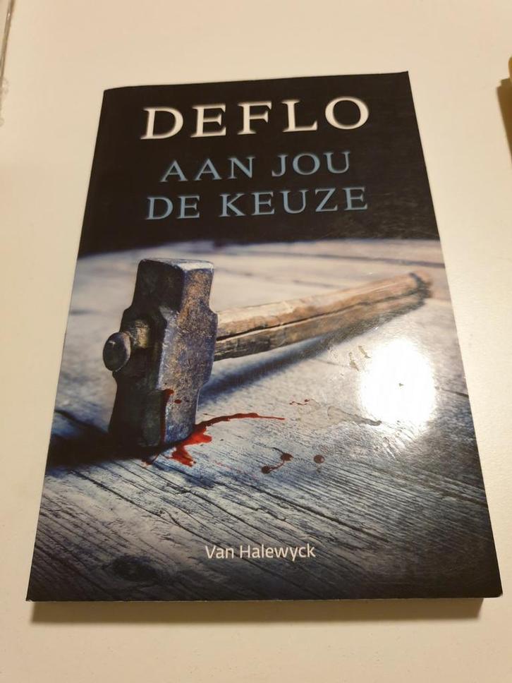 Luc Deflo - Aan jou de keuze, Boeken, Thrillers, Zo goed als nieuw, Ophalen of Verzenden