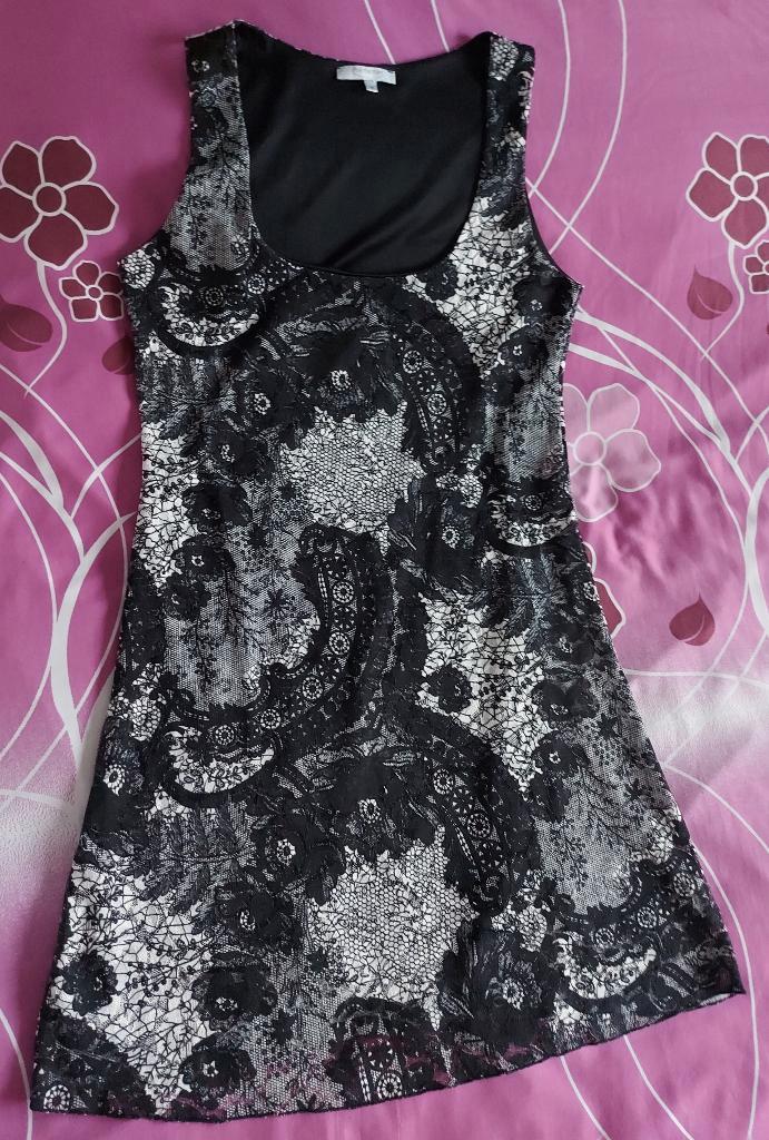 (Feest) Jurkje zonder mouwen maat M, Kleding | Dames, Jurken, Zo goed als nieuw, Maat 38/40 (M), Wit, Boven de knie, Ophalen of Verzenden