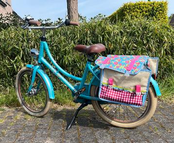 20 inch meisjesfiets met torpedorem  beschikbaar voor biedingen